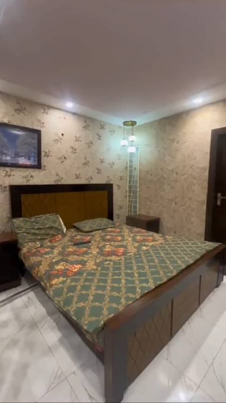 Furnish luxury Aparment per day weekly available for rent behria town lahore 0