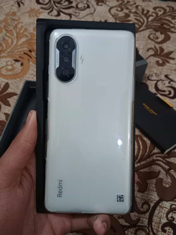 Xiaomi K40 Gaming 12/256 9.5/10 1