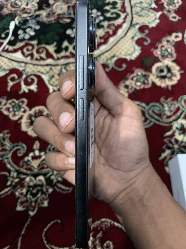 Redmi note 13 pro 5g 12/512.10/10 condition just 2 months used 5