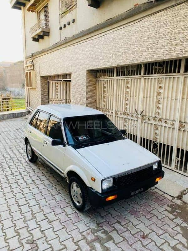 Daihatsu Charade 1984 4