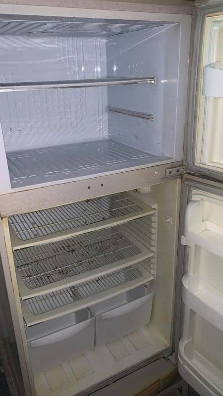 dawlance fridge for sale 4