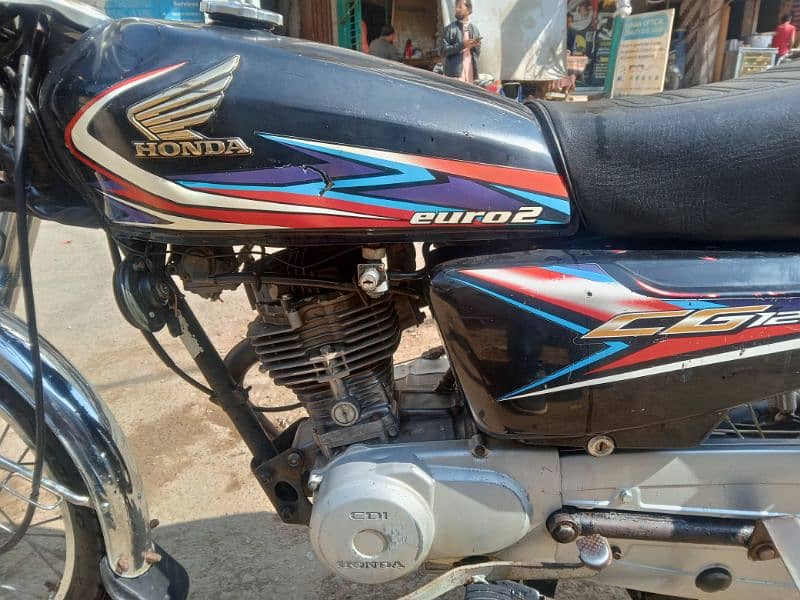 Honda cg 125 Karachi num nut to nut original shiny genuine condition 6