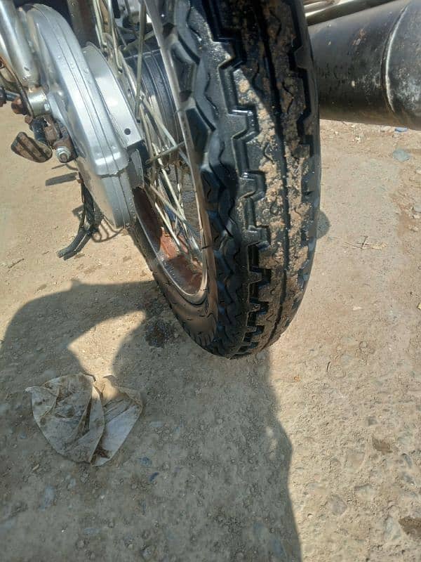 Honda cg 125 Karachi num nut to nut original shiny genuine condition 12