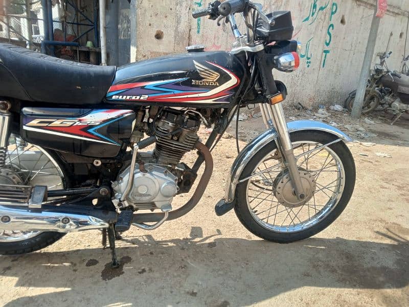 Honda cg 125 Karachi num nut to nut original shiny genuine condition 16