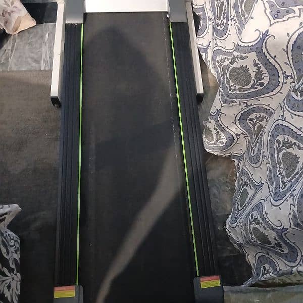 treadmill for sale in good condition 3