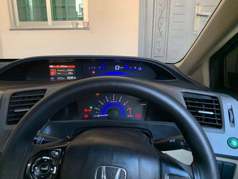 Honda Civic 2013 5