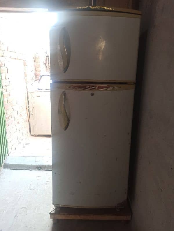 RS: 23000)medium size fridge for urgent sale 0