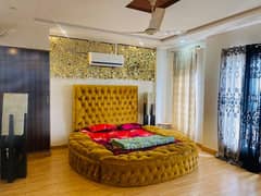 Furnish luxury Aparment per day weekly available for rent behria town lahore