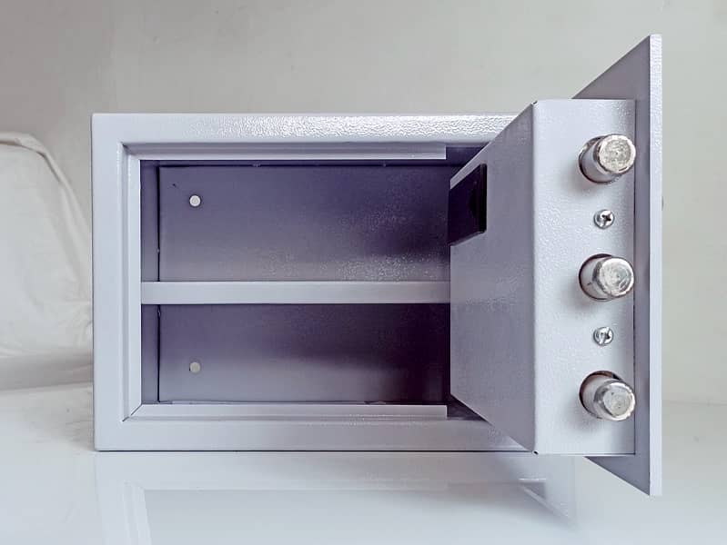 Digital Safe Locker 2