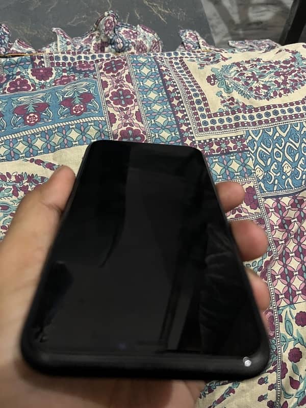 iPhone XR condition 10 x 10 JV non-Pta but good condition 13