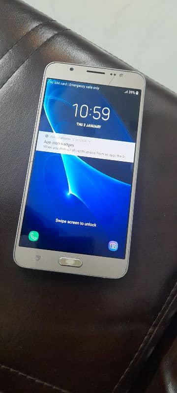 samsung j7 2gb + 16 gb 0