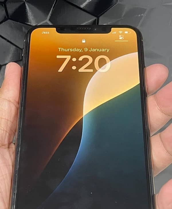 i Phone XS Max official PTA Approved 64GB Phone Num 03064206549 4