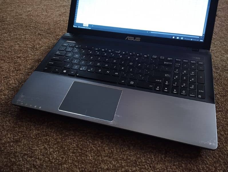 Core I5 laptop with 256gb SSD and original windows (Read Add) 1