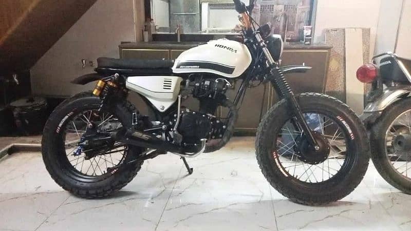 Honda 125 converted scrambler 3