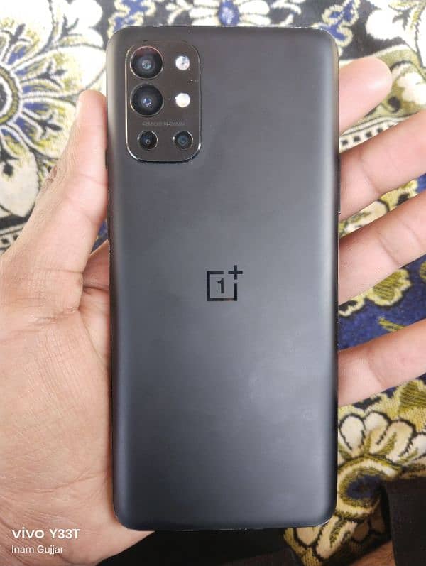 OnePlus 9R 1