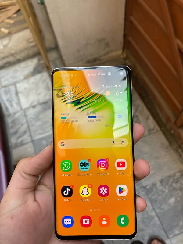 Samsung galaxy s10 5g 8/256 4