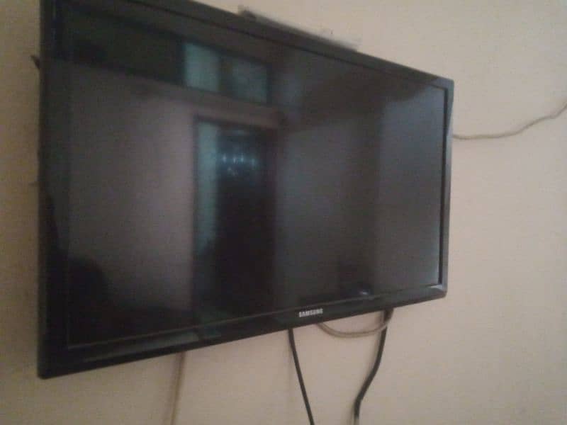 Samsung 22 inch lcd 1