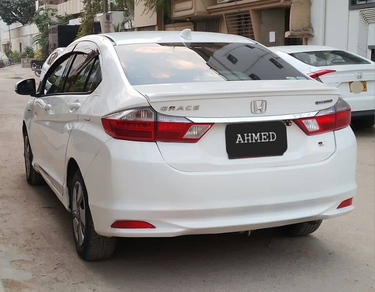 Honda Grace Hybrid 2015 4