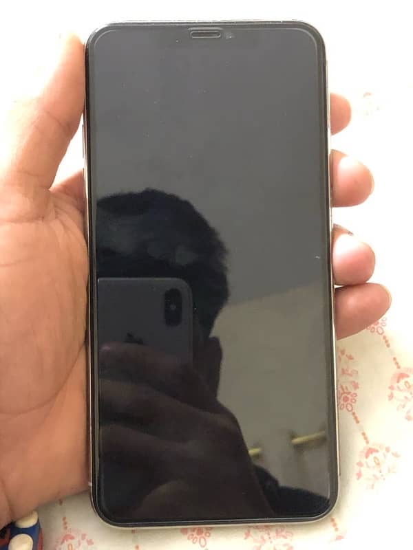 iPhone 11 Pro Max 3