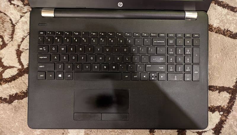 HP i7 7th gen, 2gb AMD GPU, 15.6" Laptop 2