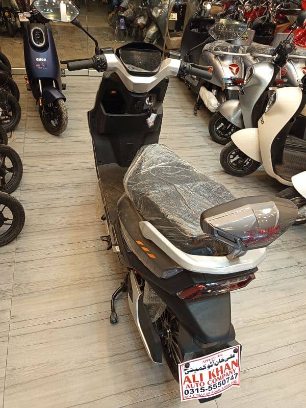 OREVO G9 Electric Scooty 0