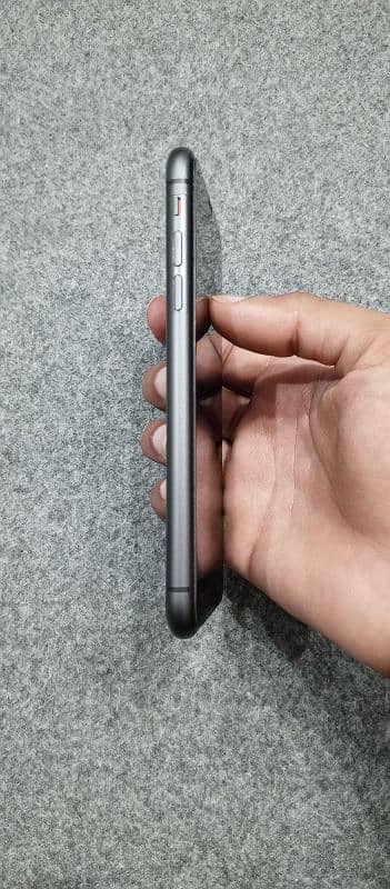 Iphone 11 | battery 94% original | 10 by 10 lush condition 4