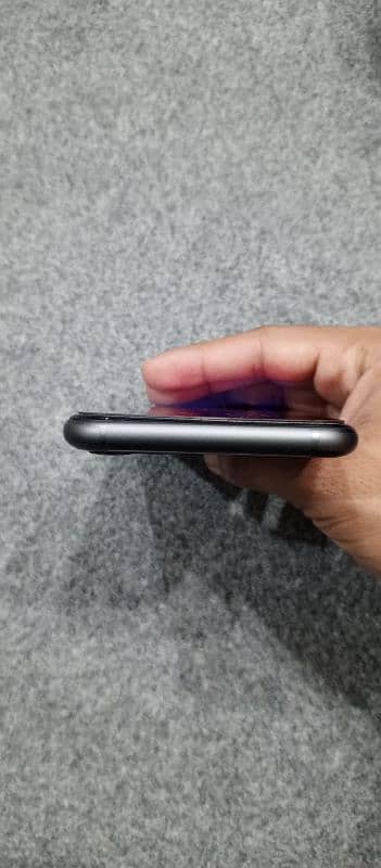 Iphone 11 | battery 94% original | 10 by 10 lush condition 7