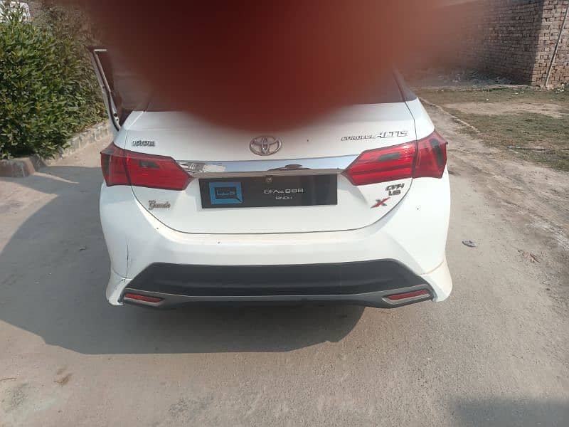 Toyota Corolla Altis grande 1.8 2015 1