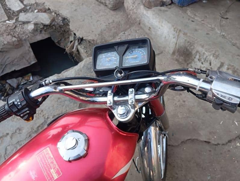 honda 125      . model 2005 file  paper by hand 03189121830 7