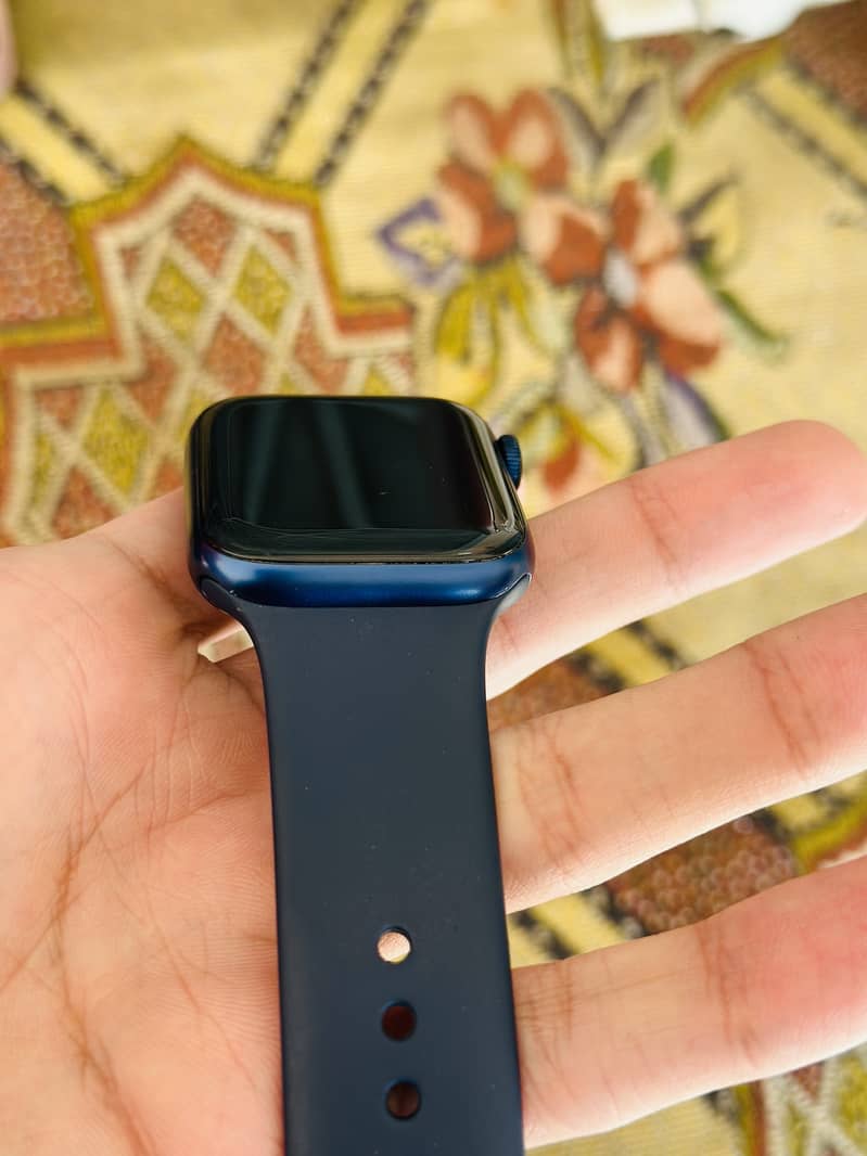 Apple watch series 6 4