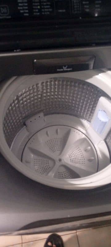 2 month used WASHING MACHINE IN A GOOD CONDITION 5