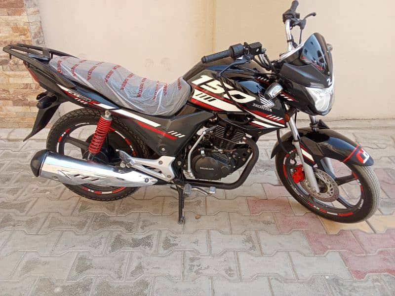 Honda CB 150F model 2024 1