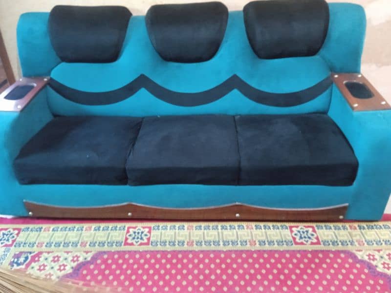 zinc coloured 6 seater sofa 0