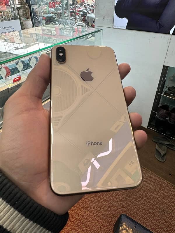 iphone xs max 3