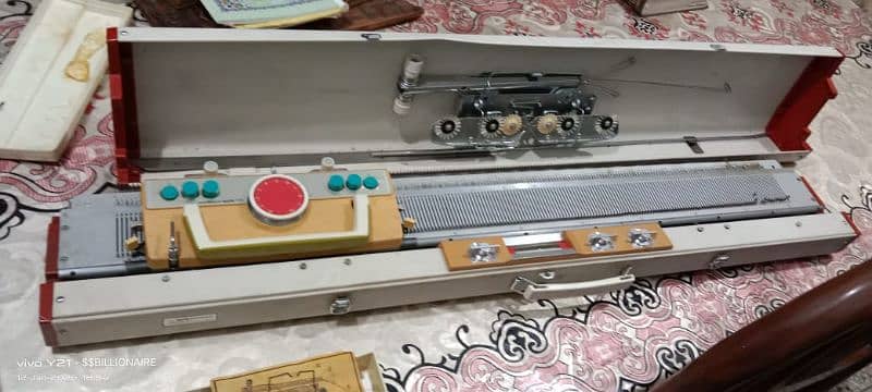 Flatbed Knitting machine 2