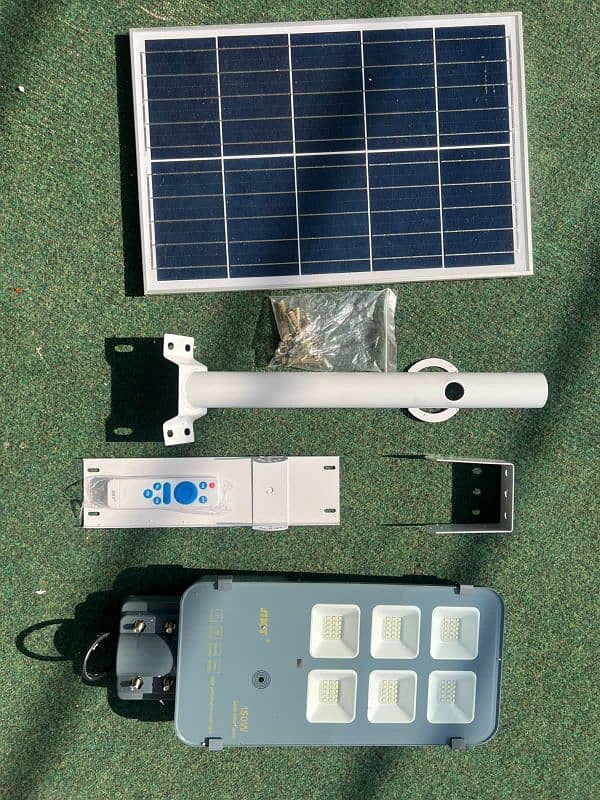 AKT 150W solar street light 1