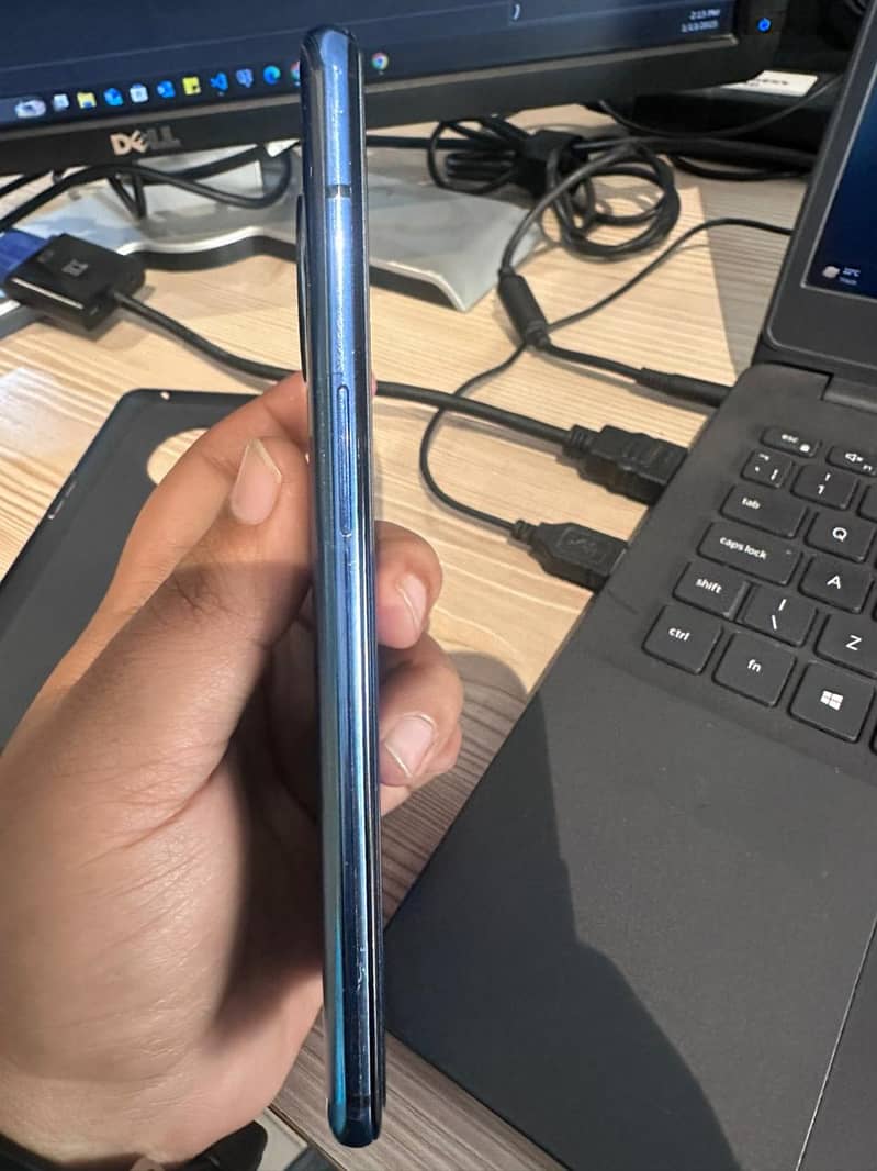 One Plus 7T dual global approved - 8/128 - Minor scratch on screen 3