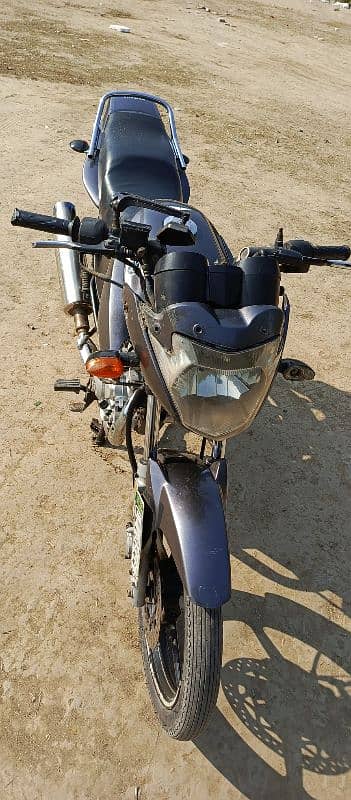 Yamaha YBR Grey 2015 Lahore 2