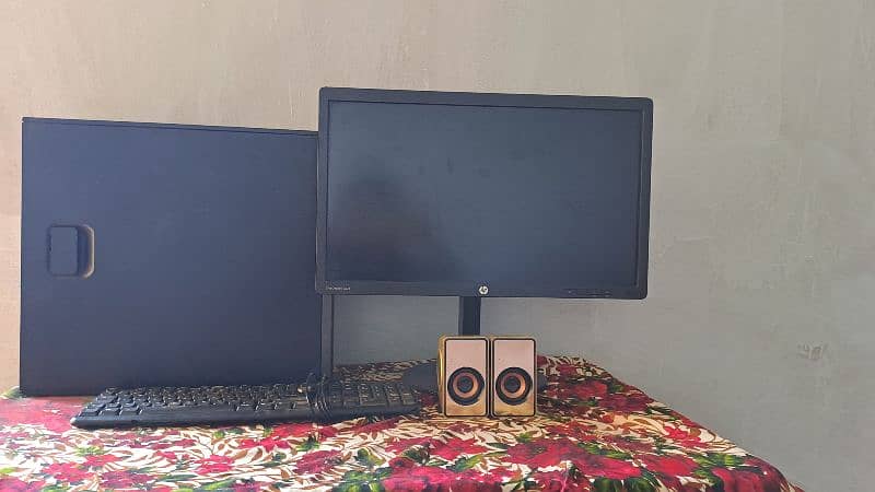 Core i5 5th generation with 22 inch LED 0