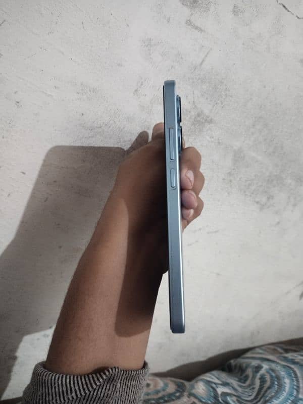 A lush condition phone redmi note 13 2