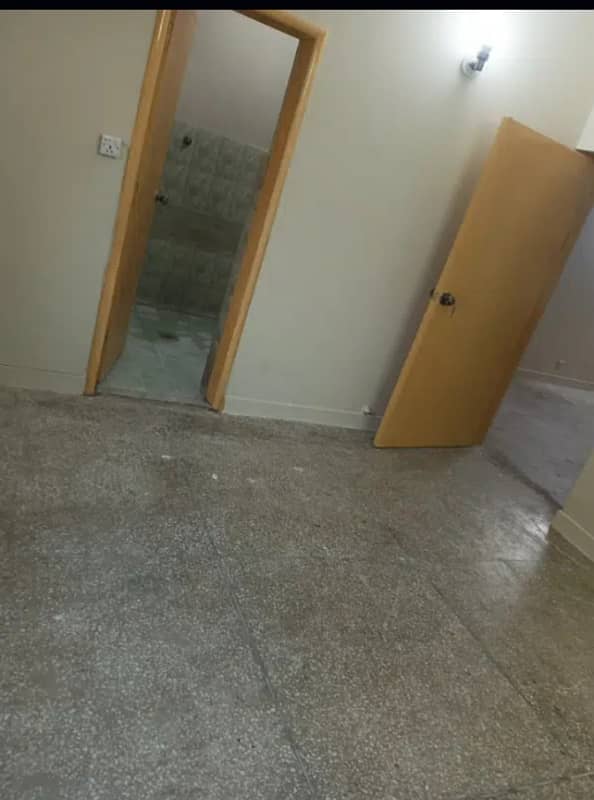 G11/3 C type flat For Rent First floor only family bachelor's Job person 5