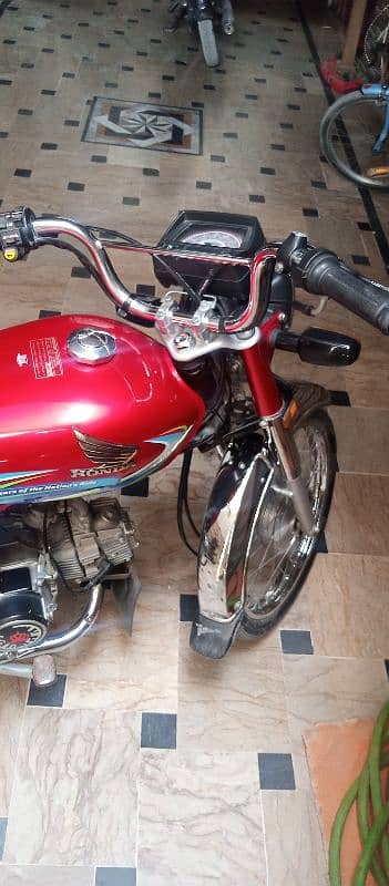 HONDA CD70 LIKE new bike for urgent 1