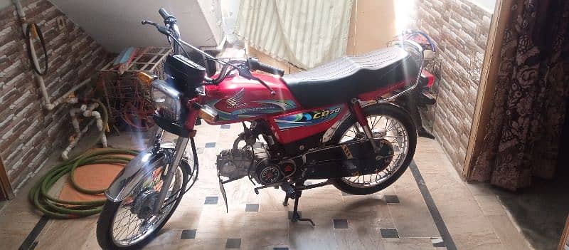 HONDA CD70 LIKE new bike for urgent 2