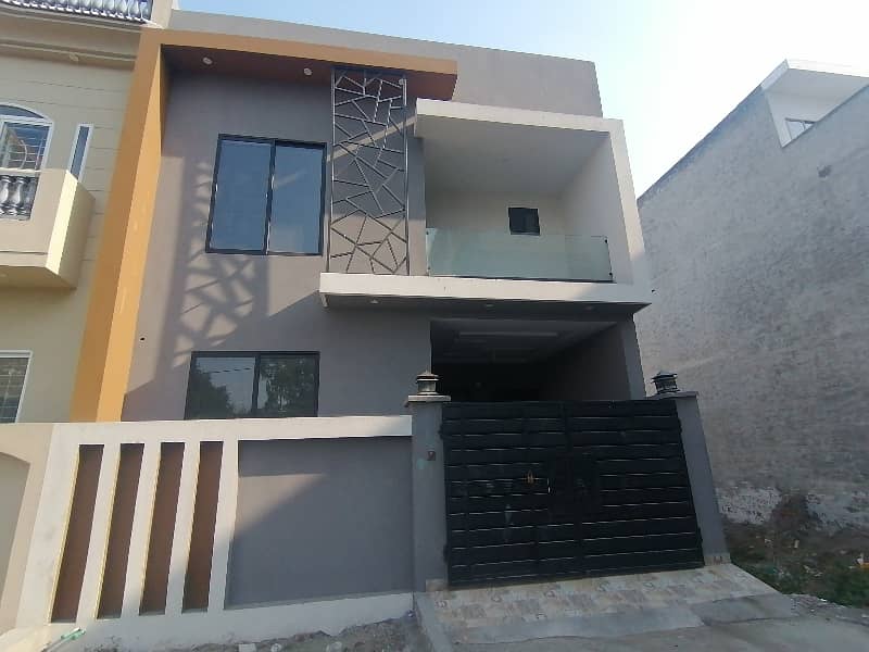 Ideal Prime Location 900 Square Feet House Available In Salli Town, Salli Town 0