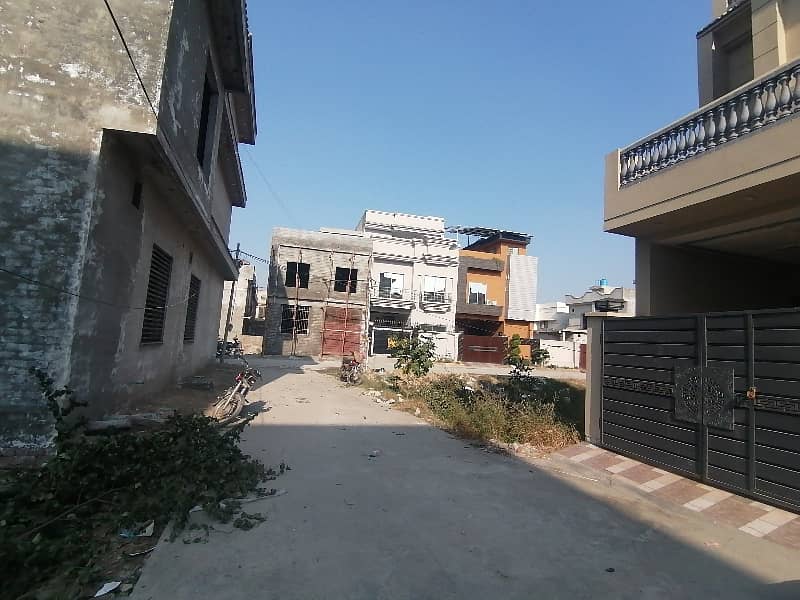 Ideal Prime Location 900 Square Feet House Available In Salli Town, Salli Town 1