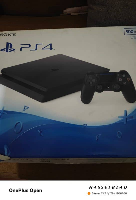 PLAYSTATION 4 1