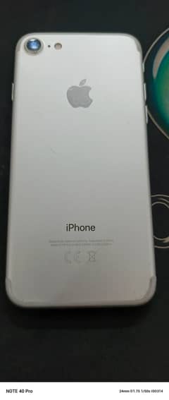 03195212208 Apple iPhone 7 pta approve minor crack on glass all ok si