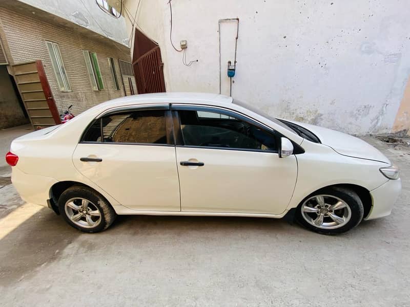 Toyota Corolla XLI 2013 White Colour 2