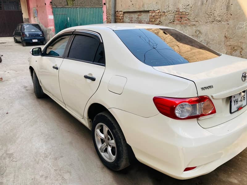 Toyota Corolla XLI 2013 White Colour 3