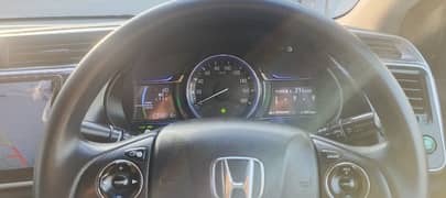 Honda Grace Hybrid 2015